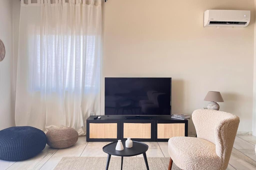 Pame - 1bd With Sea View Apartment *